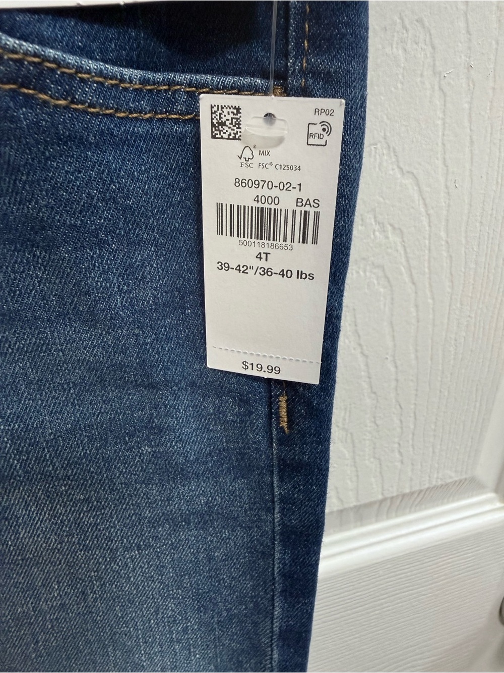 NWT Old Navy Kids' Skinny Blue Jeans, Size 4T - Picture 2 of 3